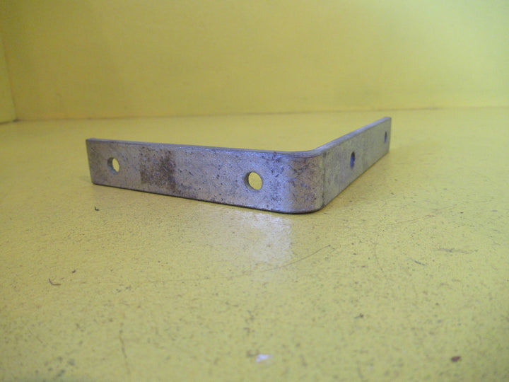 Single Steel Wall Bracket  100L x 130D x 20W