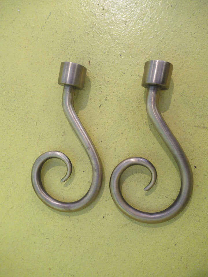 Stylish Brass Monkey Tail Curtain Rod Ends  1200L x 6.5W