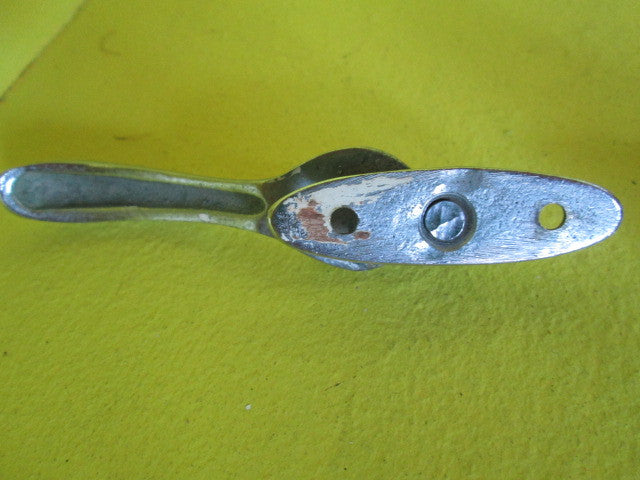 Windlock Fasteners with Oval Plate & Rounded Handles
