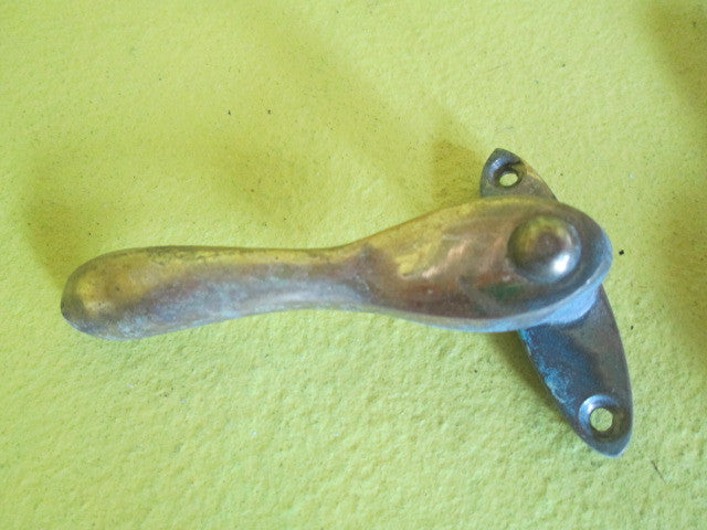 Windlock Fasteners with Oval Plate & Rounded Handles