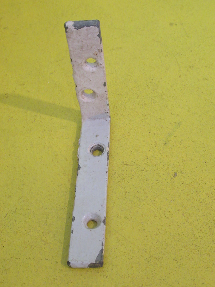Small Metal Wall Bracket  80L x 11D x 20W
