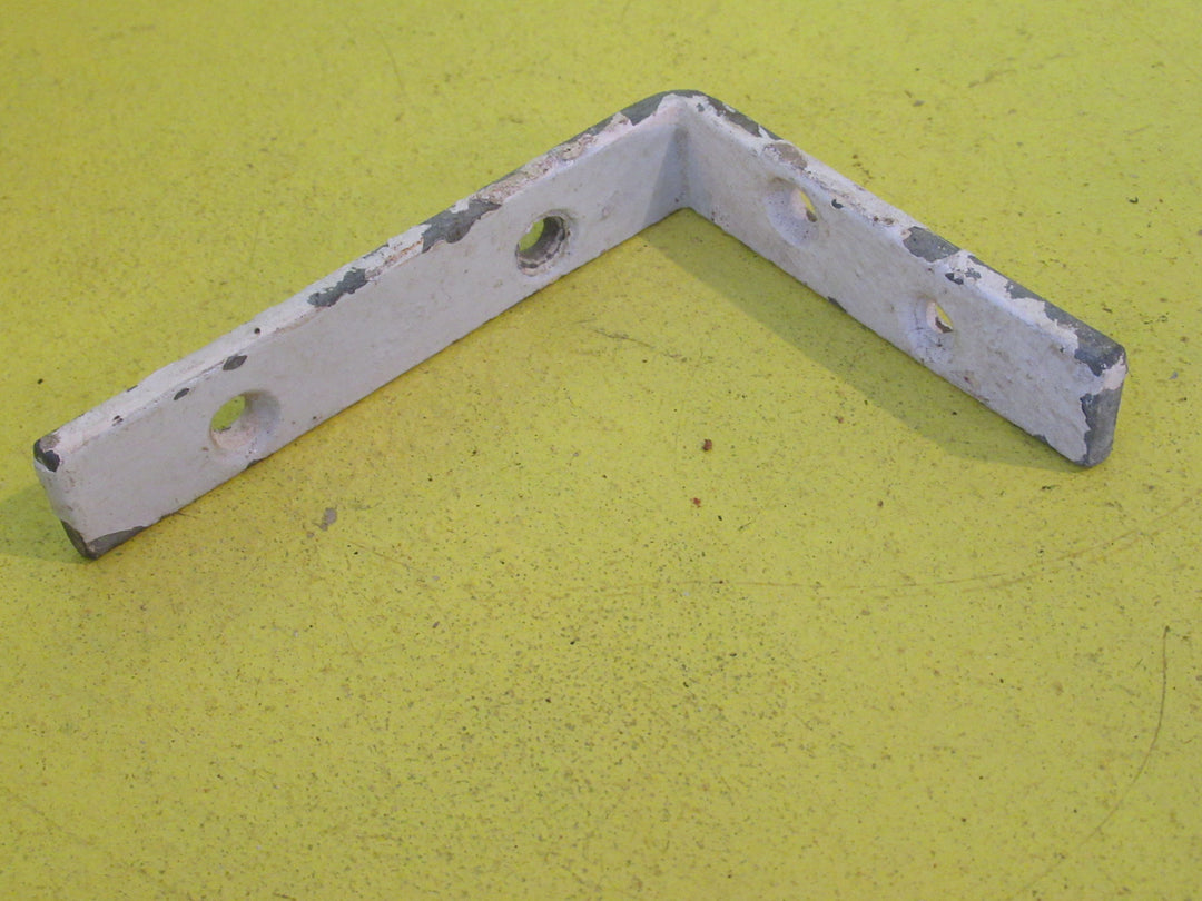 Small Metal Wall Bracket  80L x 11D x 20W
