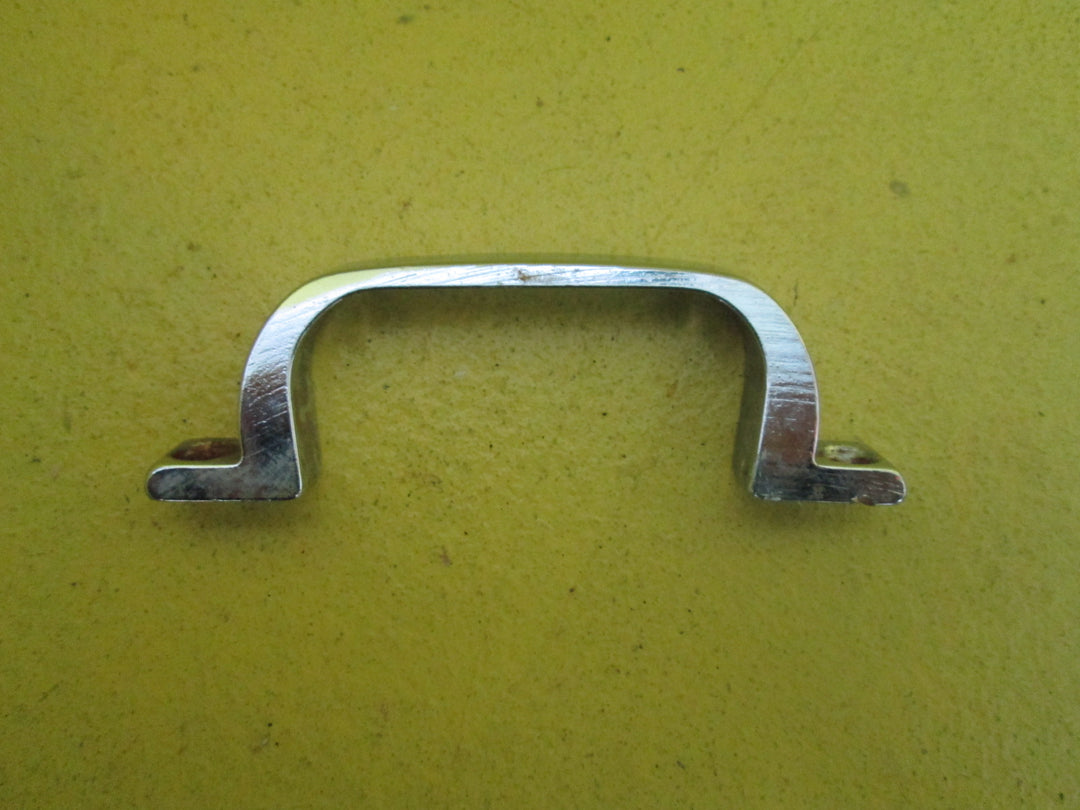 Slanted Pull Handles 117L & 83L x 30H