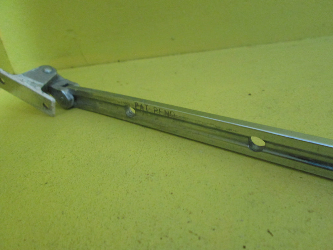 Casement Stay 370/375L x 12/15W