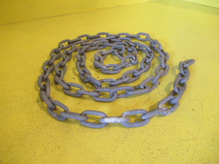 Light Galvanised linked Chain   1640L
