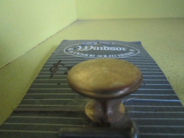 Various Vintage Knobs