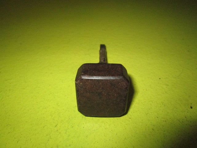 Various Vintage Knobs