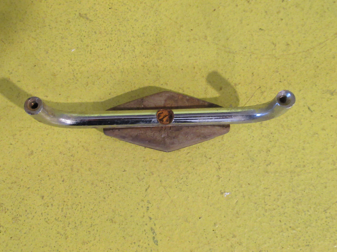 Rounded Diamond Shape Chrome & Brown Bakelite Handle  90L x 35H x 22D