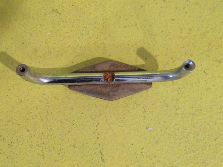 Rounded Diamond Shape Chrome & Brown Bakelite Handle  90L x 35H x 22D