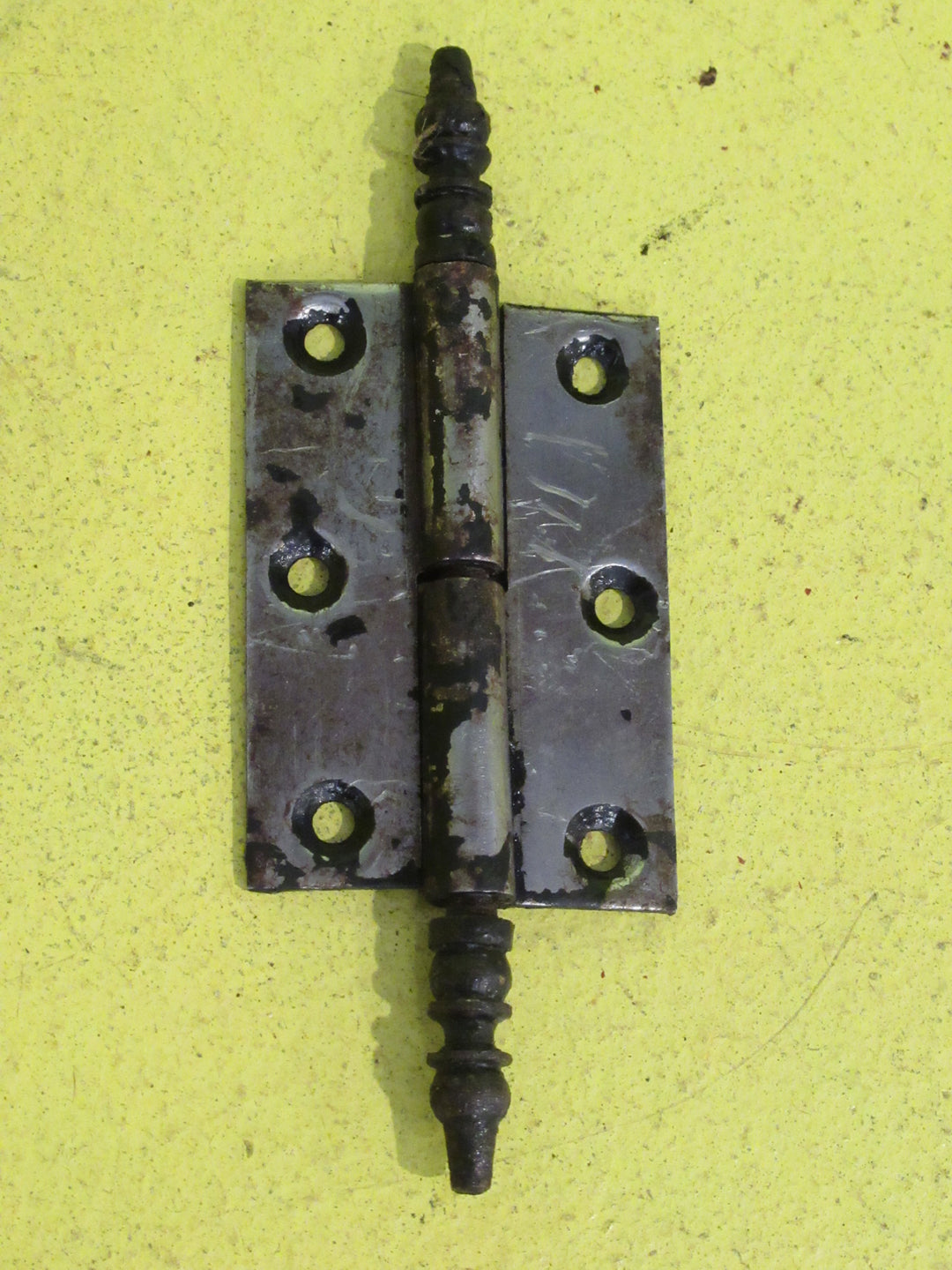 Steel Gothic Finial Butt Hinge   65L x 25-40W
