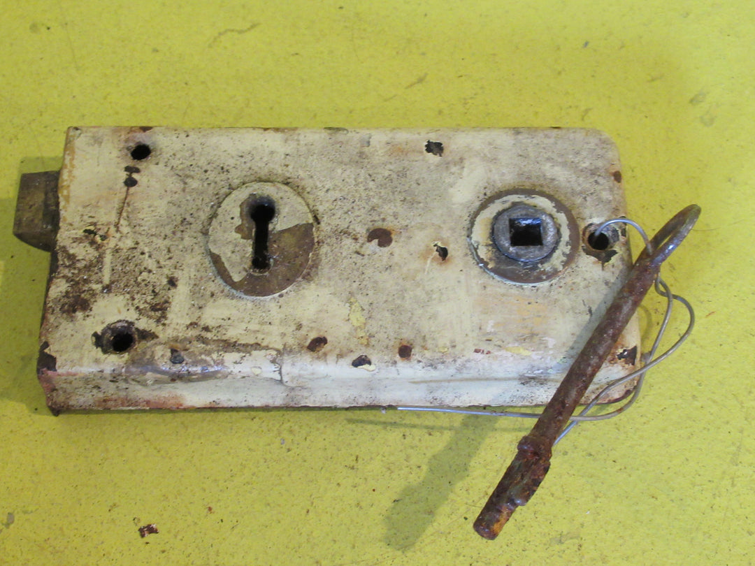 Vintage rim Lock with Key  -  140W x 70H x 17D  / 112 Axiel