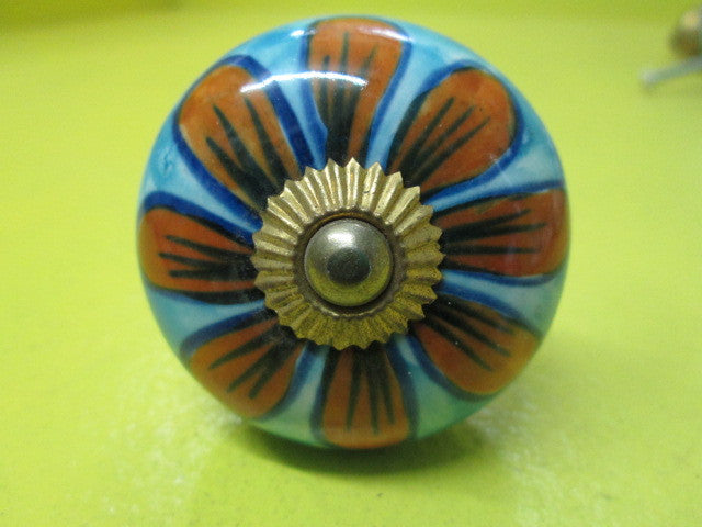 Porcelain Blue with Orange Daisy