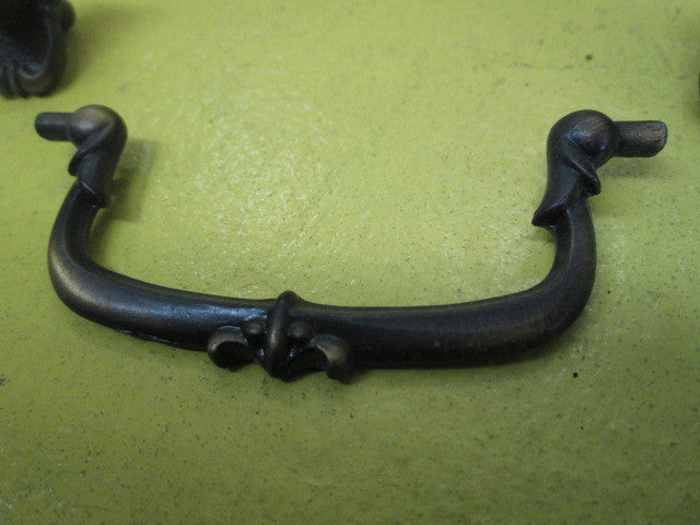 Vintage 1970 Pull Handles 70-80L x 38W