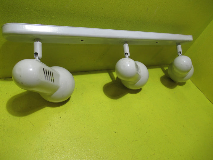 Modern White 3 Light Spotlight   580L x 145H x 55D