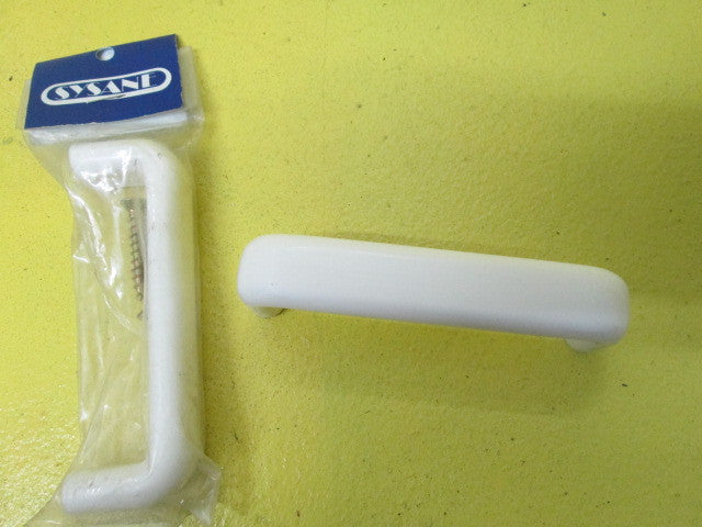 White Plastic Round Rectangle Pull Handles