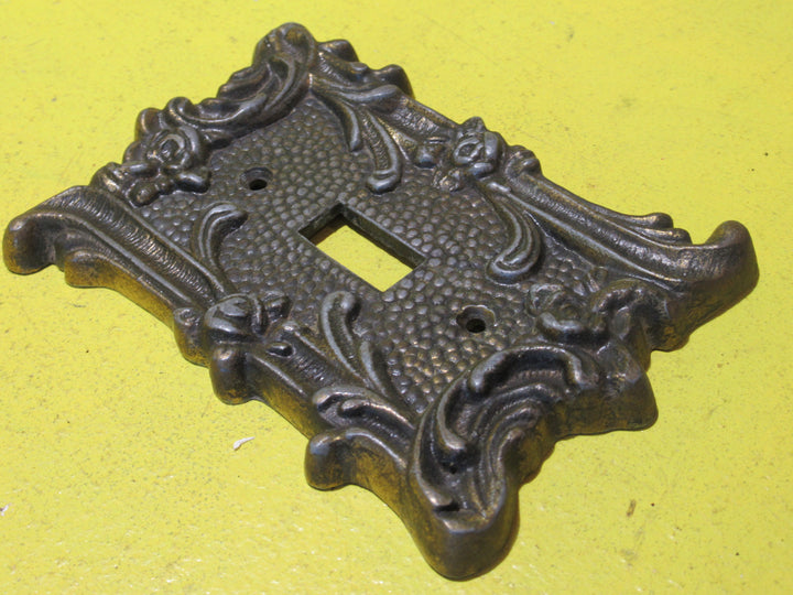 Victorian Style Brass Single Switch Light Surround   130L x 100W x 10D