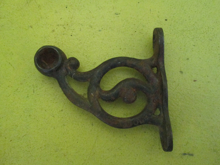 Vintage Cast Iron Ornate Rail Holder 90D x 80L x 20W