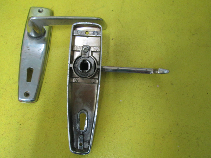 Triangle Retro Lever Handle Latch & Door Handle 147L x 39W/Lever 40H x 110L