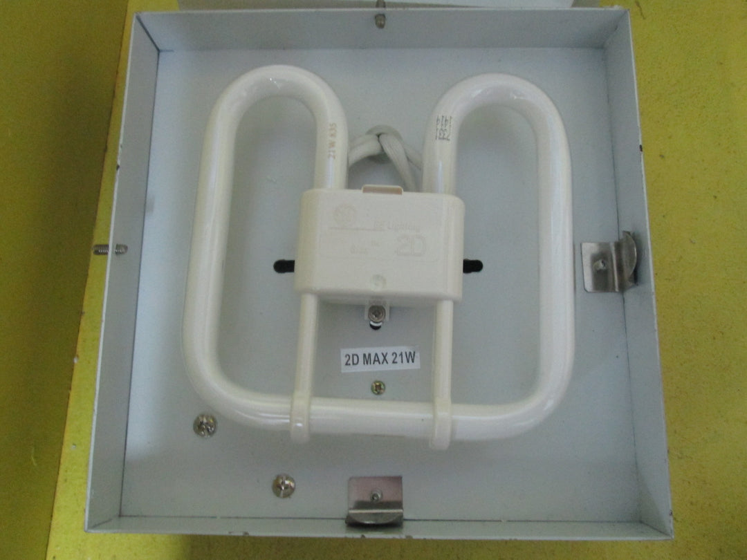 Square Light Fixture Chrome(New) 20W 90SQ x 95H