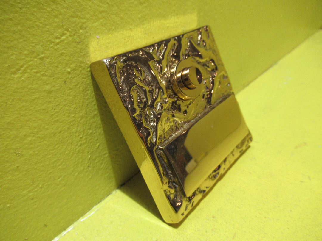 Polished Brass Push Button Door Bell with Name Plate   77 Dia