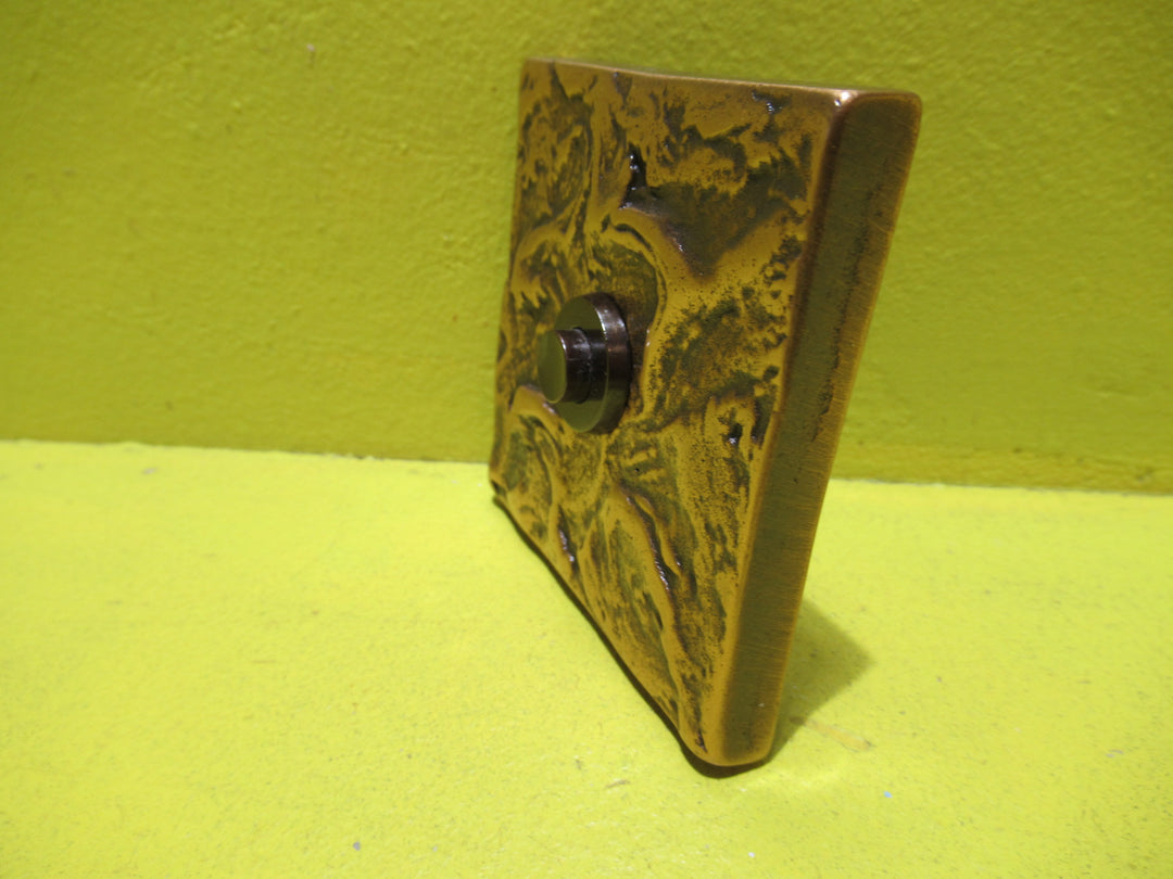 Polished Brass Push Button Door Bell with Name Plate   77 Dia