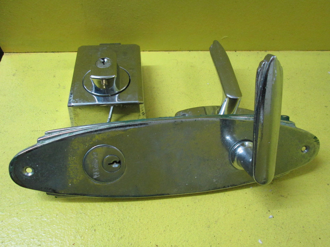 Art Deco Oval Stepped Lever Handle Front Door 225L x 65W/Axial 58mm