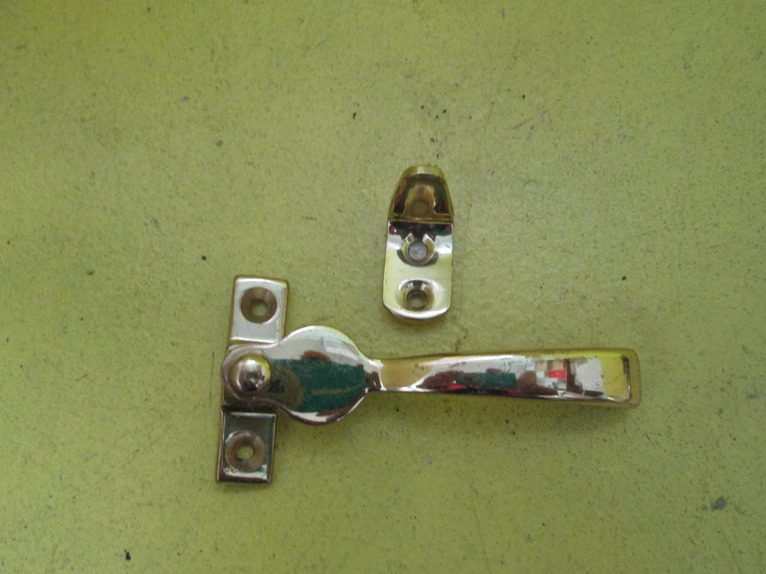 Pollshed Brass Wedge Fastener Square End with Catch 90L x 25/Plate 46L x40H