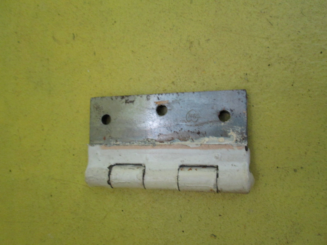 Steel/brass effect 3 Holed Hinge 89L x 50-90W