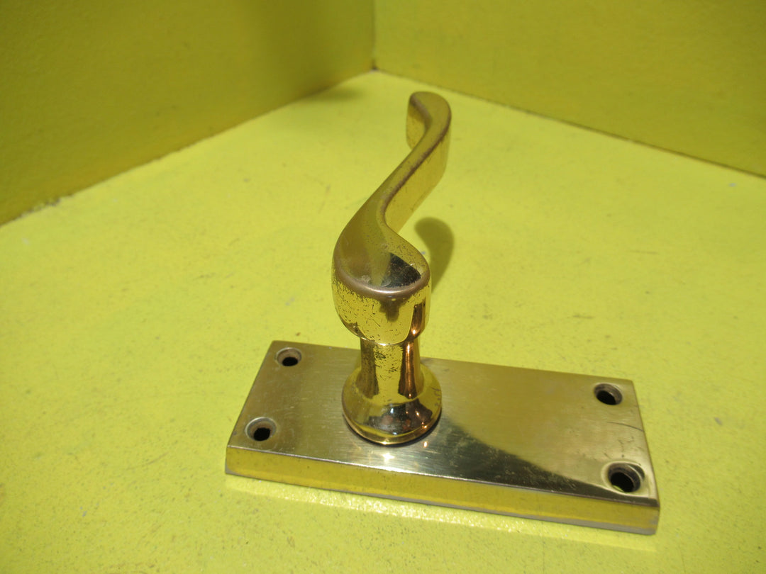 Windsor Belmont Polish Brass Lever Latch Handle 100L x 40W/55H x100L
