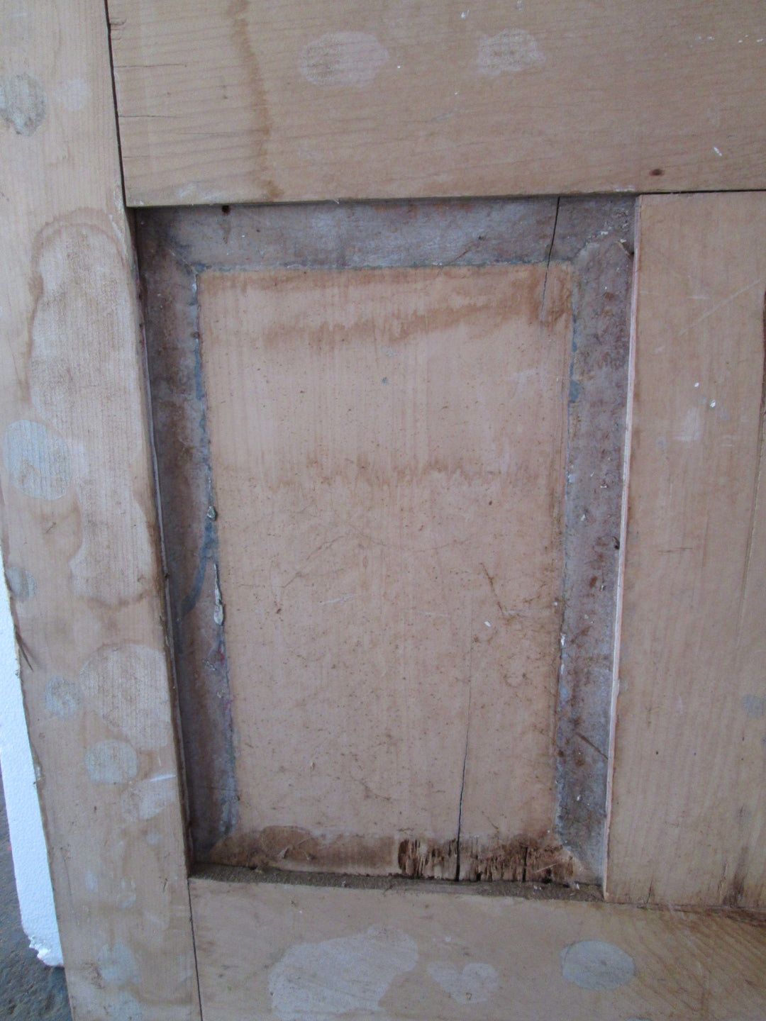 Statesman 4 Panel Door with missing 2080H x 860W x 45D
