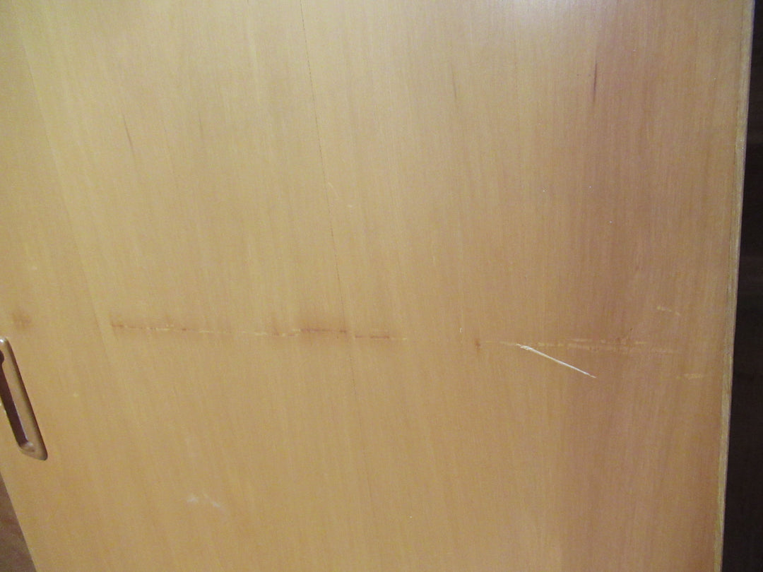 Sliding Veneer Hollow Core Door (CT)   1980H x 610W x 35D
