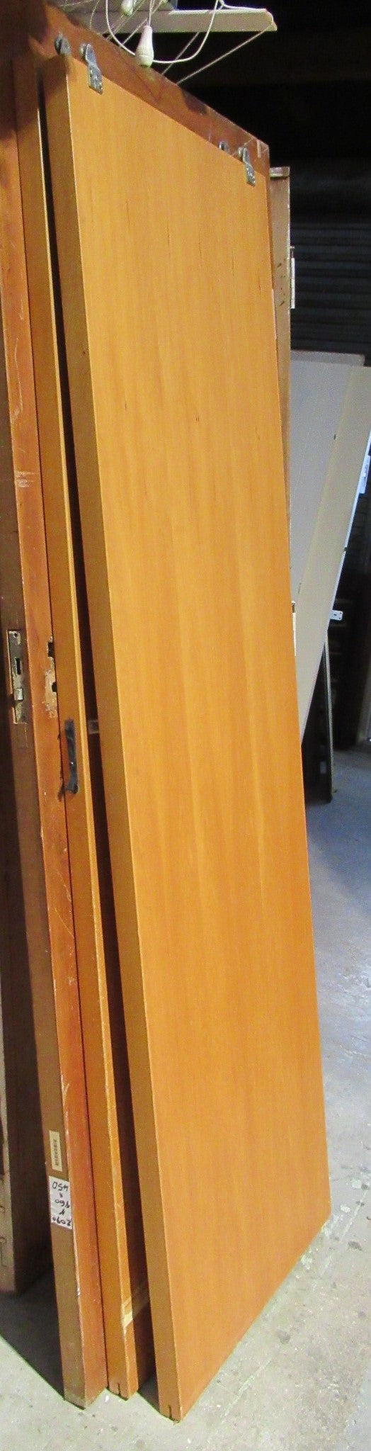 Sliding Veneer Hollow Core Door (CT)   1980H x 610W x 35D