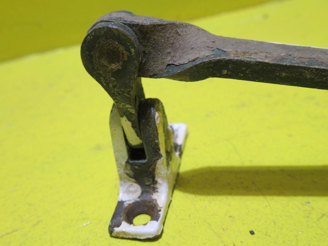 Fanlite Stay with Pedestal End & Rectangle 3 Holed Plate   315L x 13W/plate 50L