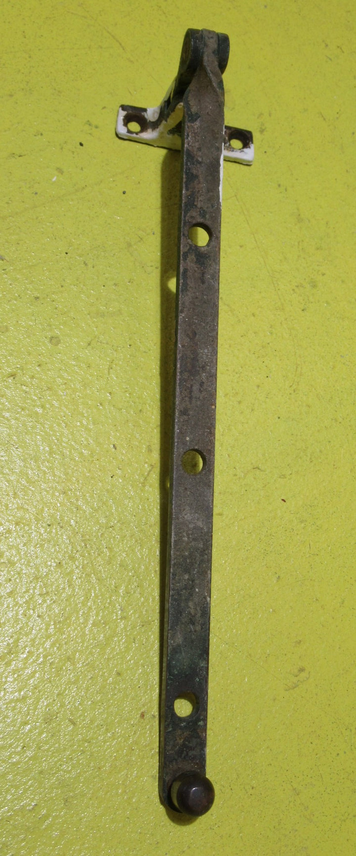 Fanlite Stay with Pedestal End & Rectangle 3 Holed Plate   315L x 13W/plate 50L