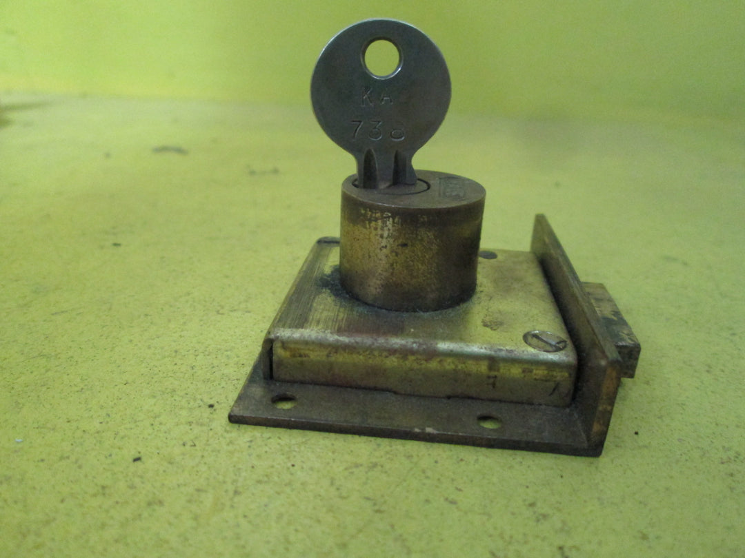 Desk Lock with Key 58W x 48H x 25D