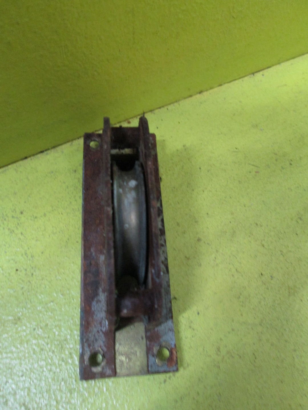 Brass Plate Sash Weigh Pulley 108L x 36W x 45D