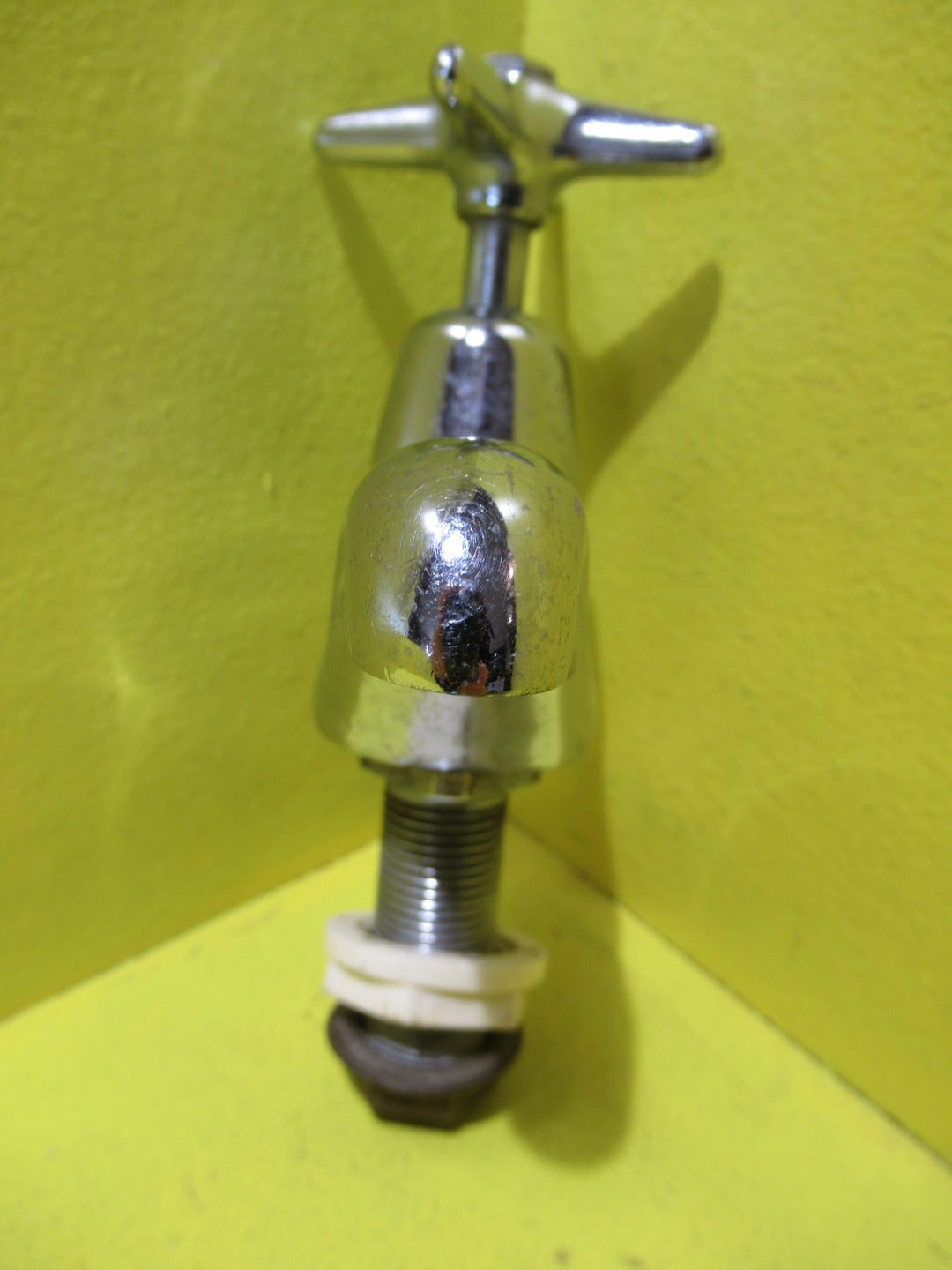 Retro Basin Mount Kettle Spout Tap   160H x 45W x 120D