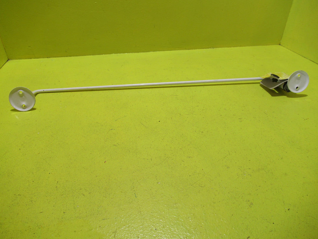 White Towel Rail (Complete with Screws & Toggles)   540W x 45H x 65D