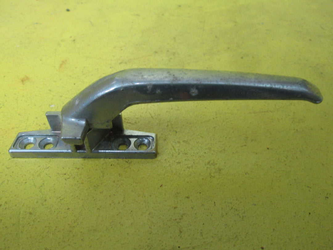 Large Aluminum Window Fasteners 72L x 16-28W/Lever 109-115L x 28-35