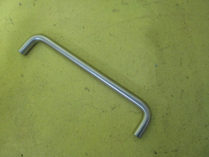 Carlisle Brass - Chrome Plated Fingertip D Pull Handles 119-169-210L x 32-37H x 9D